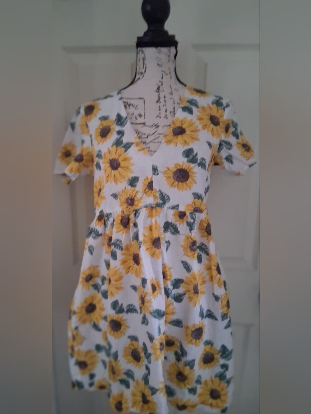 H&M White Dress with Yellow Sunflower Print and Green Leaves